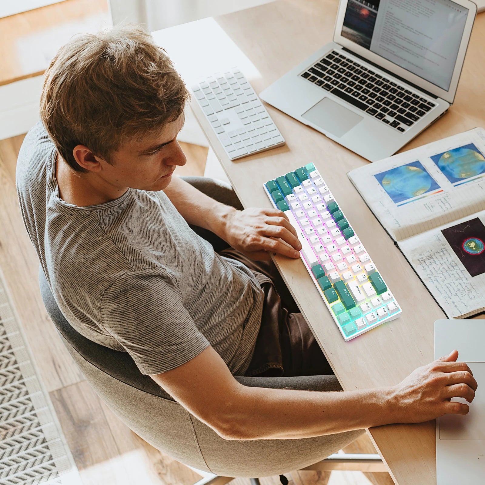 RK ROYAL KLUDGE RK71 Tri-mode Mechanical Keyboard 2.4G Wireless Bluetooth RGB Backlit Hot-swappable Gamer Keyboard PBT keycaps